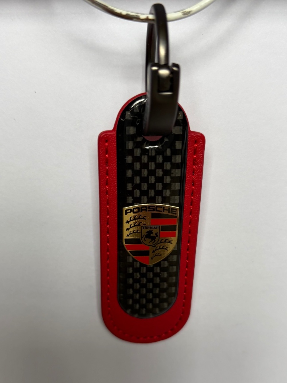 Carbon Fiber Key Ring Porsche red - Picture 2 of 6